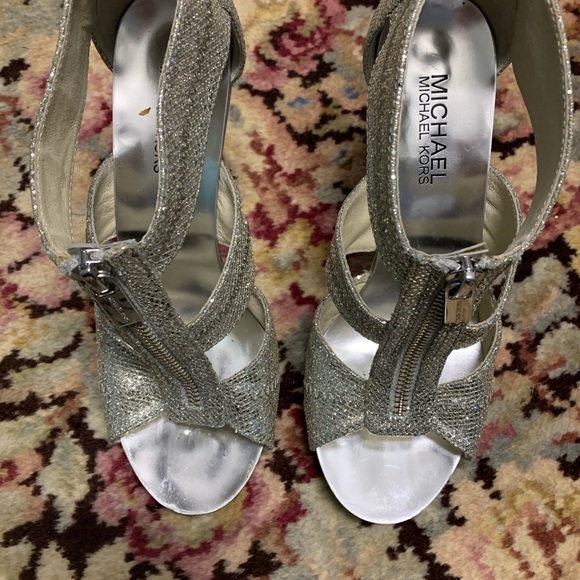 Michael Kors sandals - Picture 2 of 4